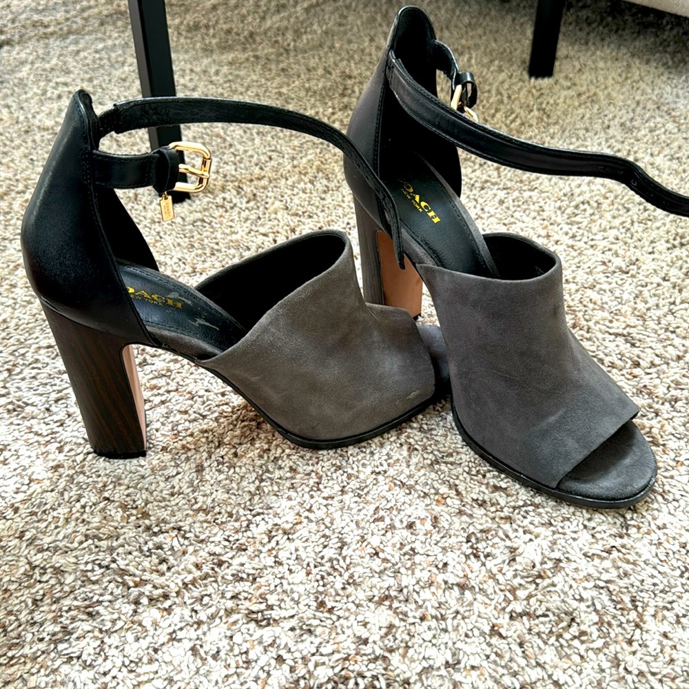 Coach healed sandals